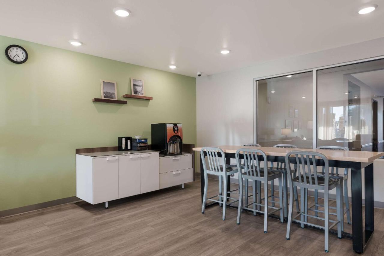 Woodspring Phoenix-deer Valley