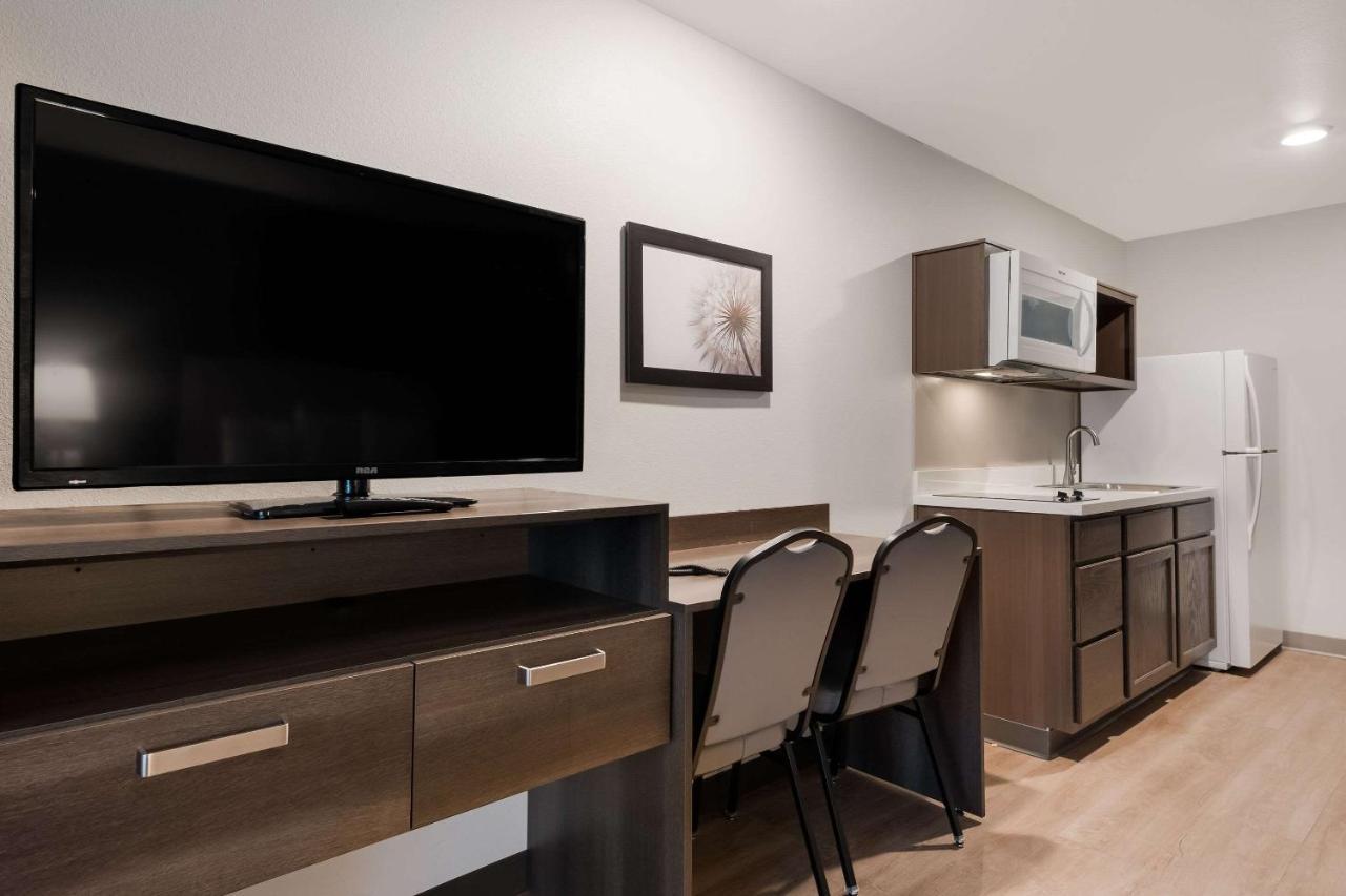 Hotel Woodspring Phoenix-deer Valley 2*