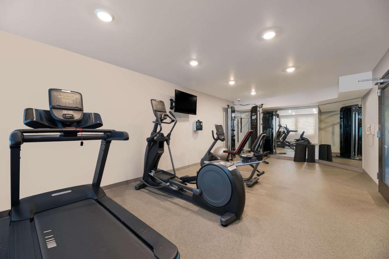 Woodspring Phoenix-deer Valley Hotel 2*